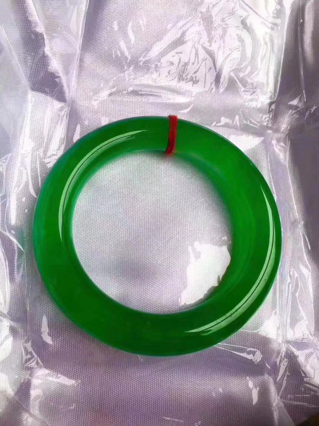 翡翠手鐲，銀手鐲